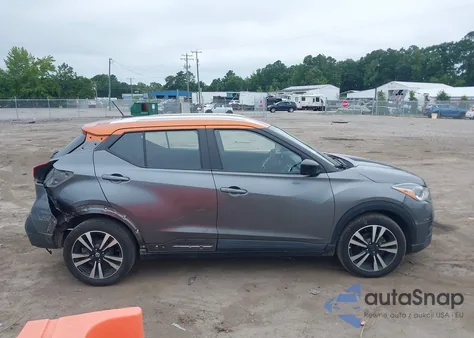 2019 Nissan Kicks Sv z USA, uszkodzony, nr VIN 3N1CP5CU8KL544453